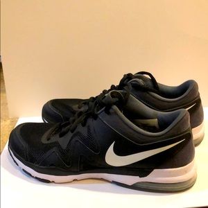 Nike sculpt women’s sneakers